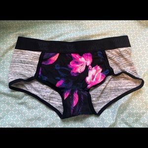 🌲 UNDIES 3 for 10 PINK!!!!
